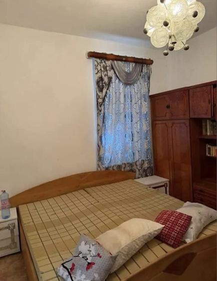 Casă cu 4 camere în Gura Văii
