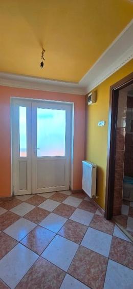Casă individuală cu 5 camere cu Canalizare în Nord