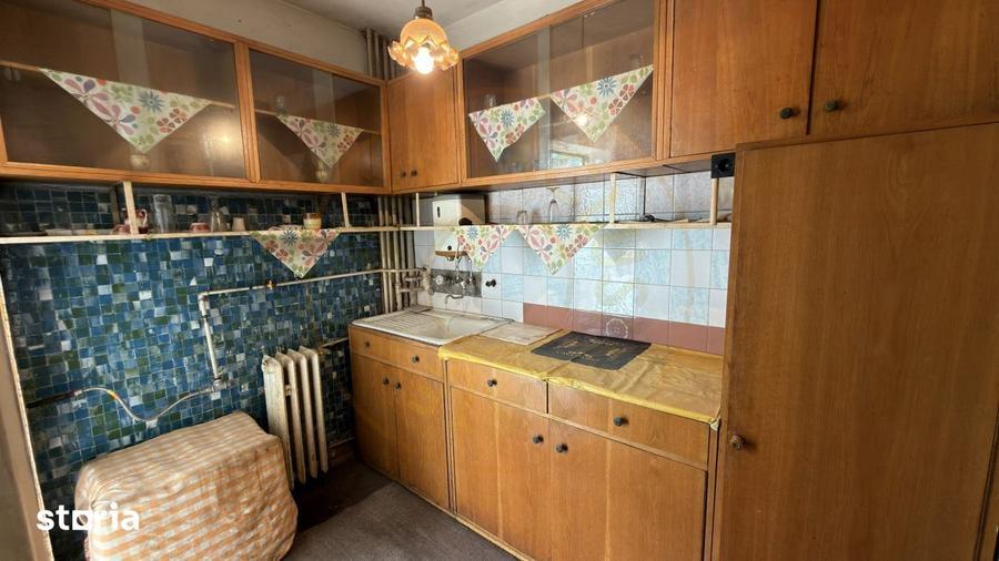 Apartament cu 2 camere decomandat, mobilat în Central
