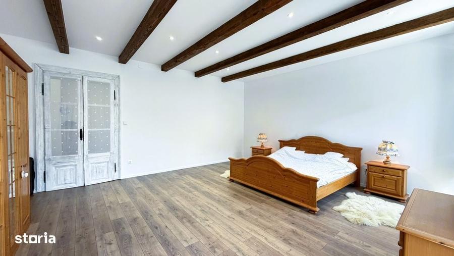 Casă cu 4 camere cu Teren 520 Mp în Central