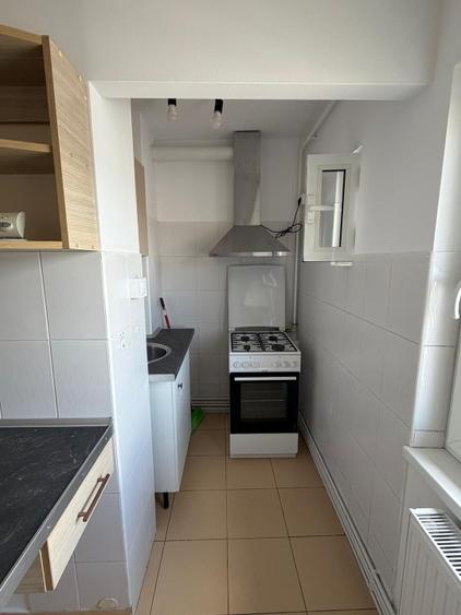Ofer spre inchiriere garsoniera - 2