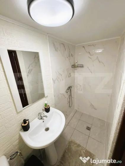 Casă cu 17 camere cu Teren 1324 Mp în Central