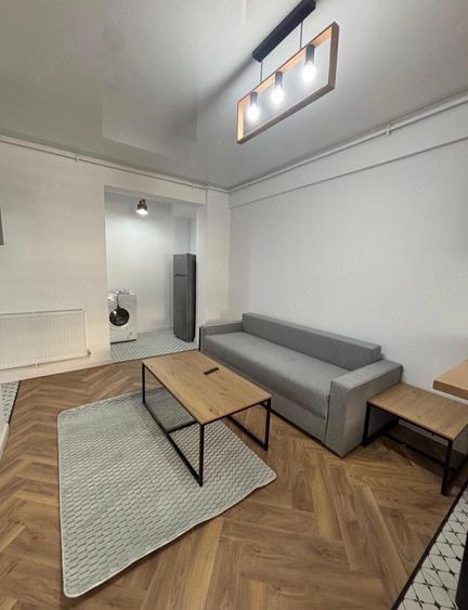 Apartament cu 2 camere decomandat, mobilat în Tomis Nord