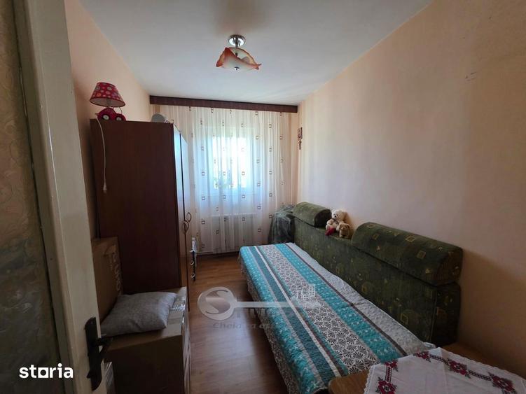 Apartament cu 3 camere decomandat în Alexandru cel Bun