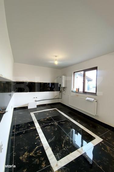 Casă cu 3 camere în Juc-Herghelie