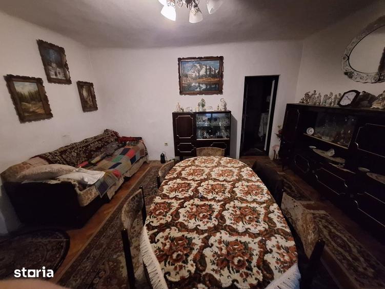 Casă cu 3 camere cu Teren 636 Mp în Cetate