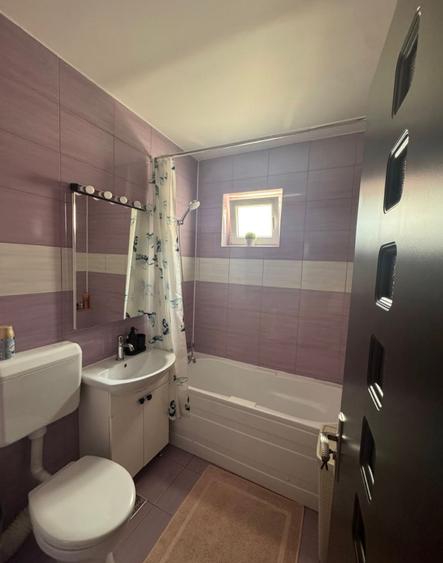 Apartament cu 2 camere decomandat în Berceni