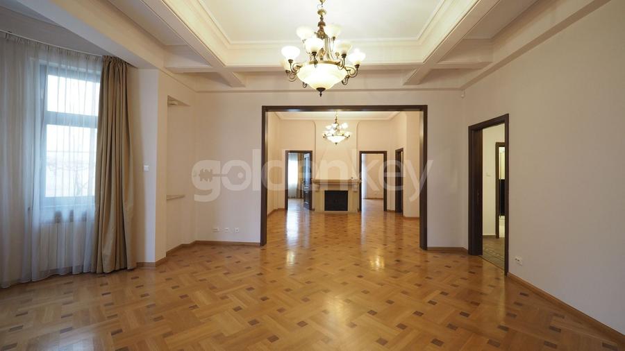 Apartament somptuos tip duplex cu 5 camere si gradina de 300mp - 3