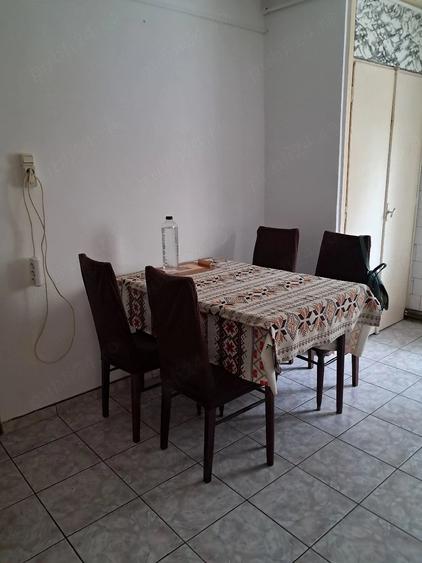 Apartament cu 2 camere semidecomandat în Olimpia-Stadion