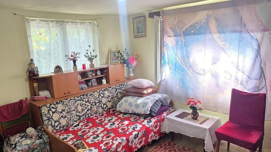 Casă cu 2 camere cu Teren 411 Mp în Viile Noi