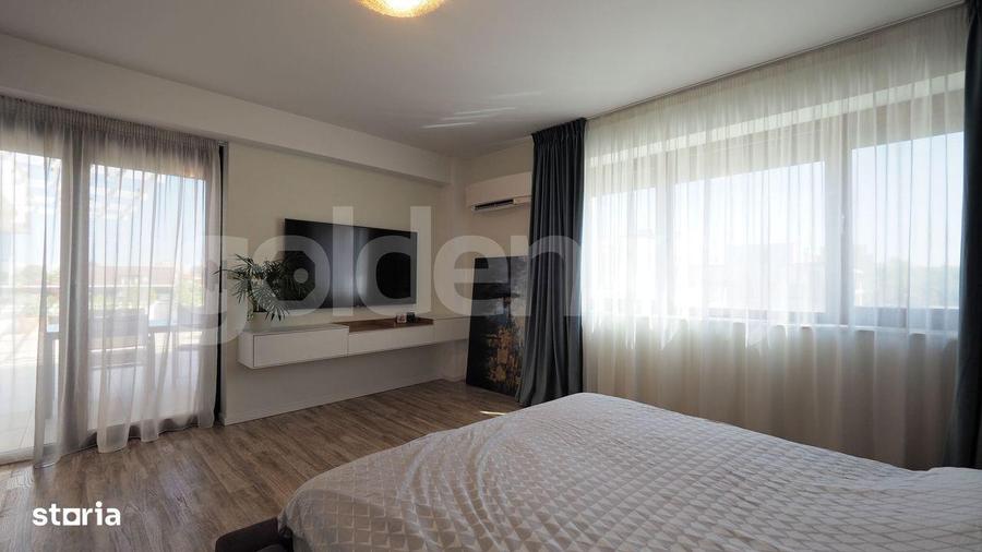 Apartament cu 4 camere, mobilat în Tei