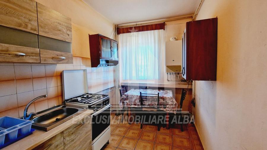 Apartament cu 2 camere decomandat, mobilat în Cetate