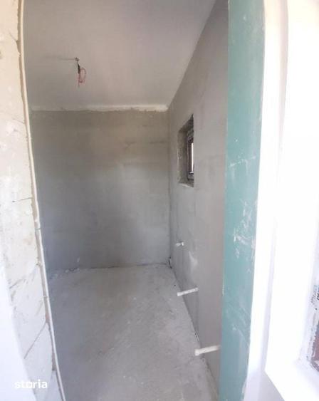 Casă cu 4 camere cu Teren 300 Mp în Central