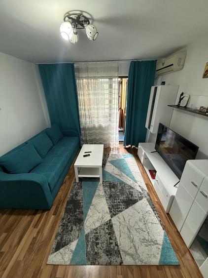 Apartament cu 2 camere semidecomandat în Obor
