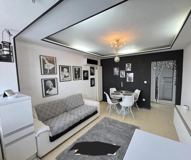 Apartament cu 3 camere decomandat în Central