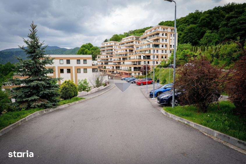 Apartament cu 2 camere decomandat în Schei