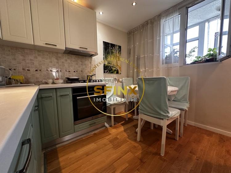 Apartament cu 3 camere decomandat în Decebal