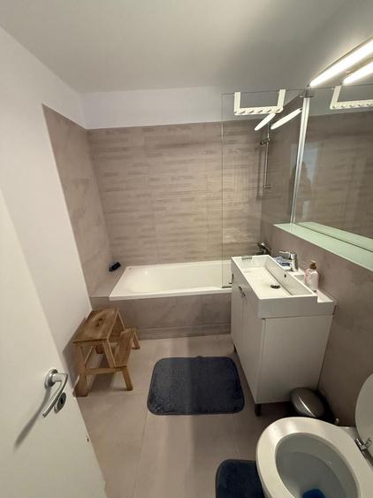 Apartament cu 3 camere, mobilat în Herăstrău