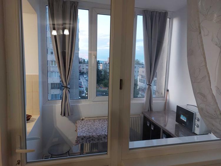 Garsonieră decomandată în Drumul Carului