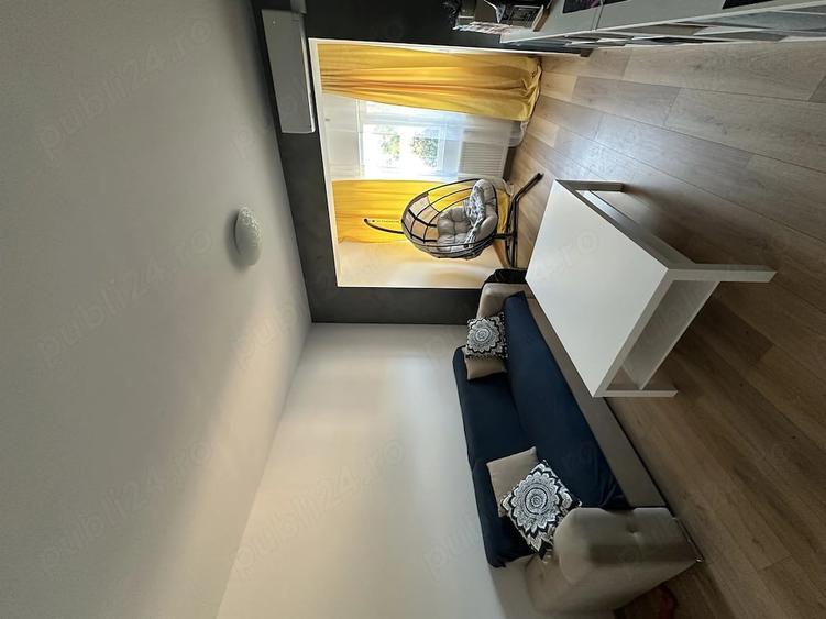 Apartament cu 3 camere semidecomandat în UMT