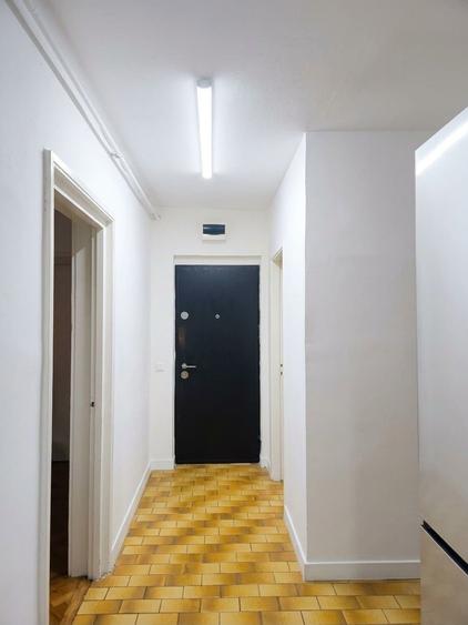 Apartament cu 3 camere semidecomandat în Central