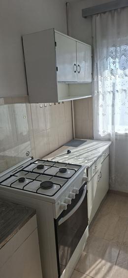Apartament cu 3 camere în Liteni