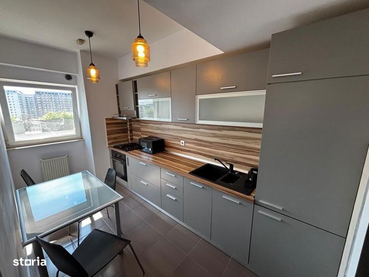 Apartament cu 2 camere decomandat, mobilat în Parcul Carol