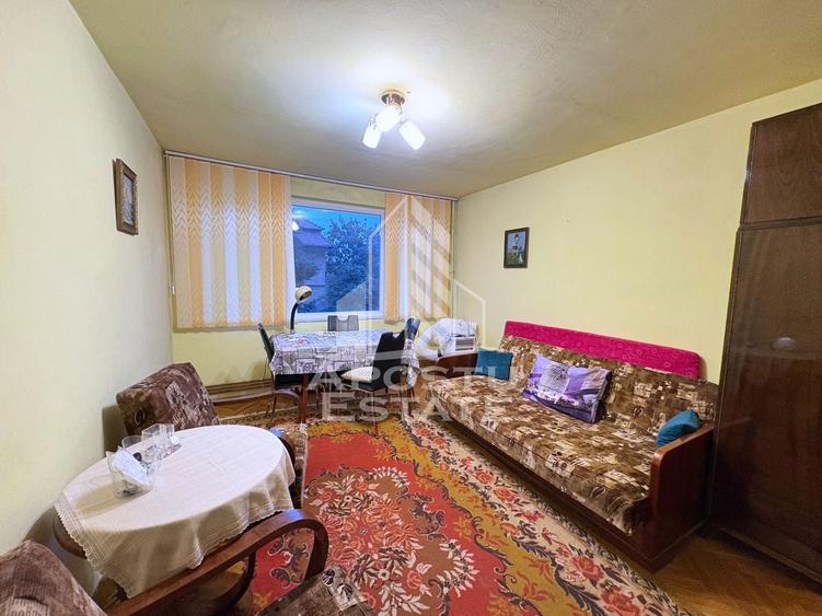 Apartament cu 2 camere decomandat, mobilat în Medicină