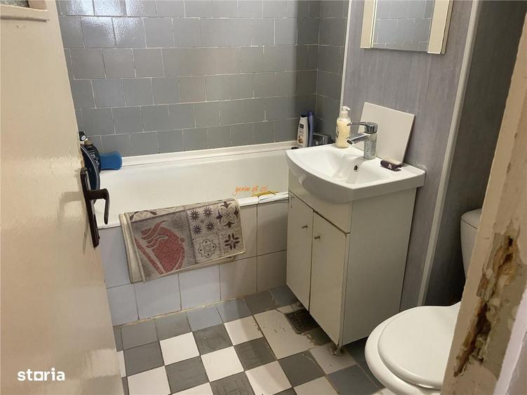 Apartament cu 3 camere decomandat în Ultracentral