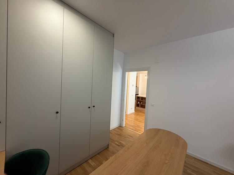 Apartament cu 2 camere decomandat în Băneasa
