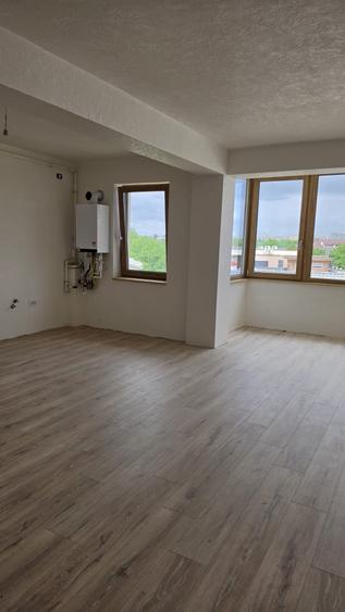 Apartament cu 3 camere în Dobroești