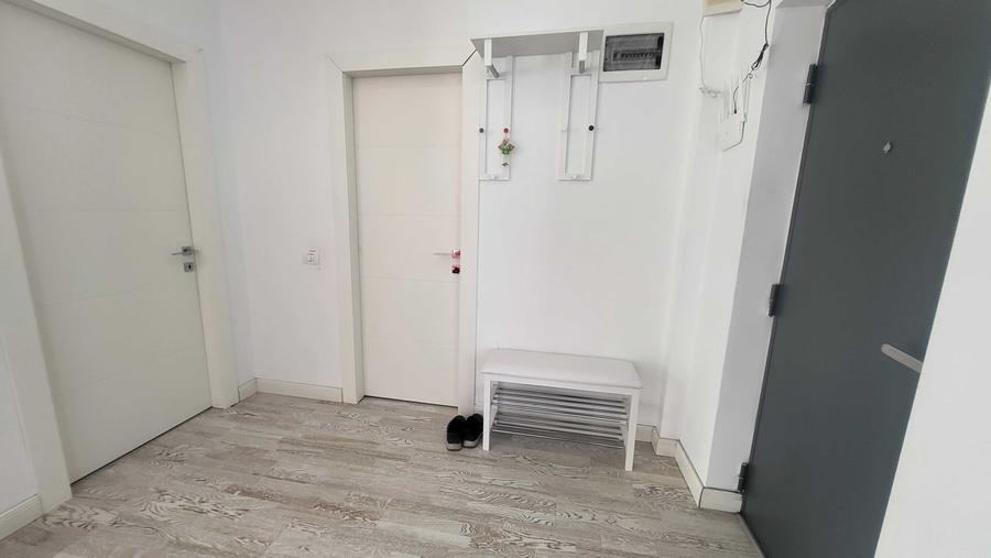 Apartament cu 2 camere decomandat în Palazu Mare