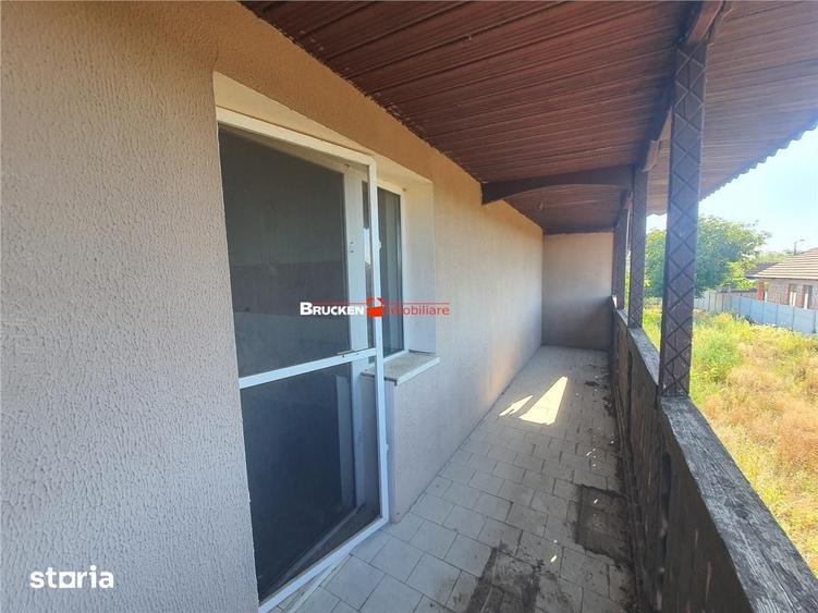 Casă cu 5 camere cu Teren 1463 Mp în Tăut
