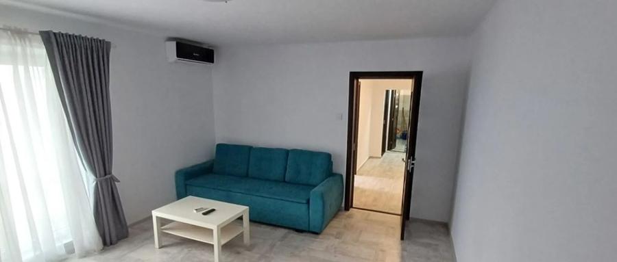 Apartament cu 2 camere semidecomandat, mobilat în P-ța Sfinții Voievozi