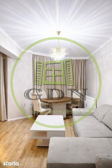 Apartament cu 3 camere decomandat în Centrul Istoric