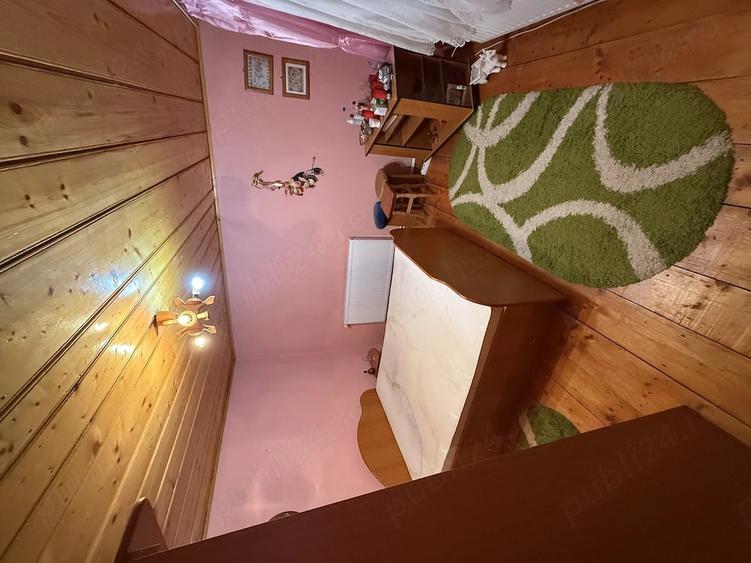 Casă cu 3 camere cu Teren 8300 Mp în Vlăsinești