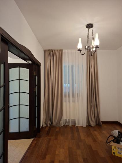 Casă individuală cu 5 camere cu Canalizare în Tunari