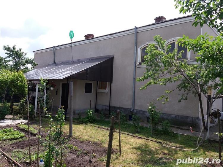 Casă cu 6 camere cu Teren 1000 Mp în Putineiu