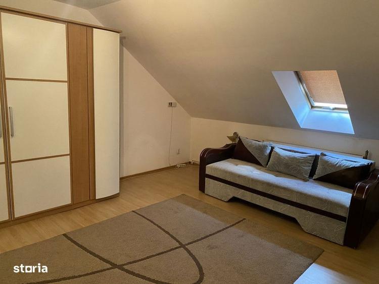 apartament tip mansarda 2 camere strand str Barsei - 1