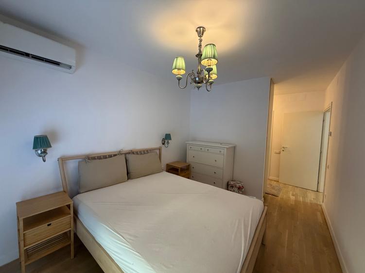 Apartament cu 3 camere decomandat în Domenii