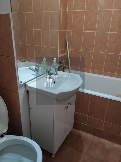 Garsonieră semidecomandată în Titan