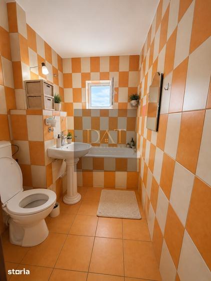 Apartament cu 3 camere decomandat în Central — fotografia 3