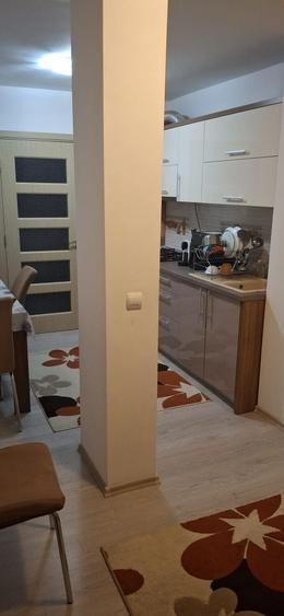 Apartament cu 4 camere decomandat în Târgoviște
