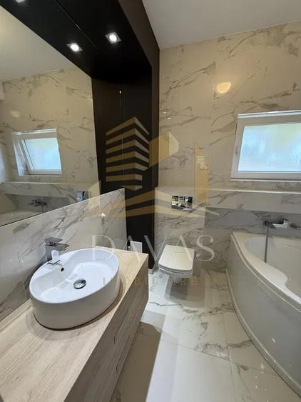 Apartament cu 3 camere semidecomandat, mobilat în Făget