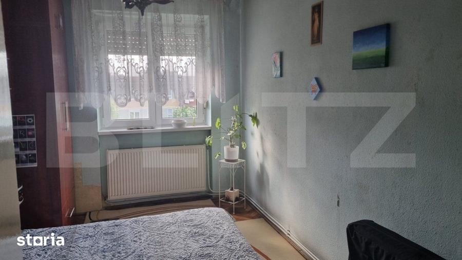 Apartament cu 3 camere decomandat în Cloșca