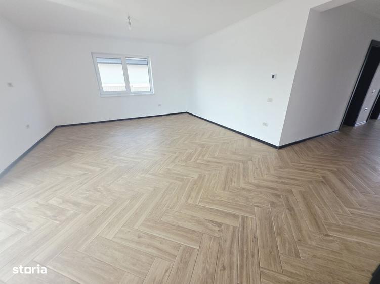 Vand casa noua 4 camere si mansarda Izvor Tarlungeni - 2