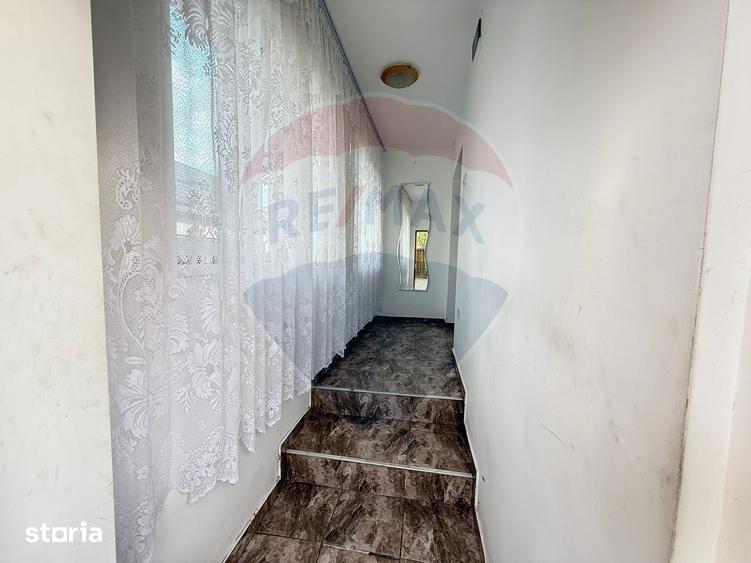 Casă cu 4 camere cu Teren 600 Mp în Central