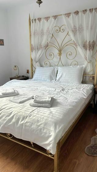 Apartament cu 3 camere decomandat în Centrul Istoric