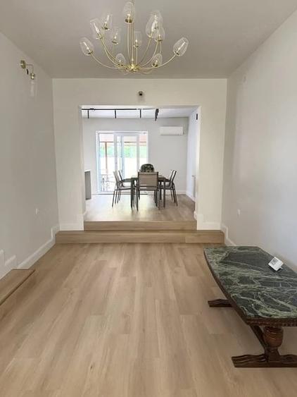 Casă cu 1 camere cu Teren 300 Mp în Băneasa