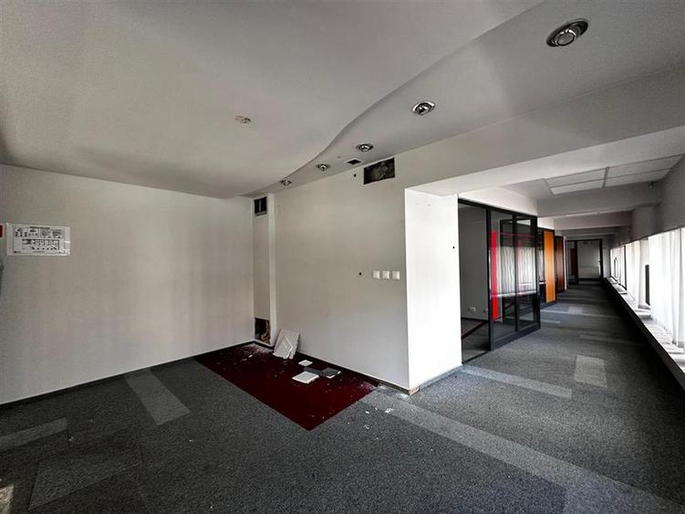 Spatii comerciale de la 38mp la 550mp, centru, Piata Unirii, Iasi - 7